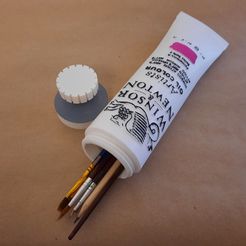 20220417_155948.jpg STL file BRUSHES AND PENCILS HOLDER OIL CONTAINER・Template to download and 3D print