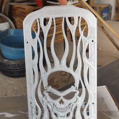 Imagen-de-WhatsApp-2023-09-26-a-las-19.40.53.jpg Fichier STL Grille de radiateur de moto・Objet pour imprimante 3D à télécharger
