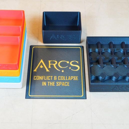 DSC00952.jpg Brettspiel-Spieler-Token-Organizer (ARCS)
