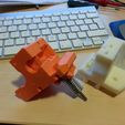 2013-10-06_22.45.31.jpg Compact extruder for short nema17 motors