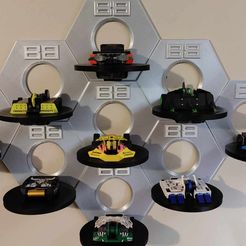 366124703_849278619897777_7872968598385574580_n.jpg STL file Battlebots Hexbug Wall Display・3D printer design to download