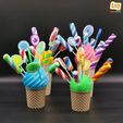 image-carrée-01.jpg Ice Cream and Lollipops [Piggy Banks and Boxes]