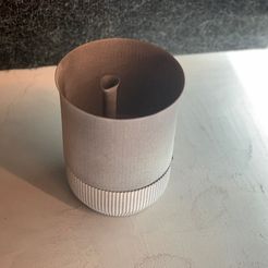 Selbstbewässernde Pflanzgefäße