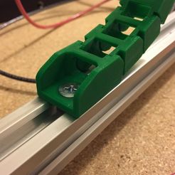 cablechainend_display_large.JPG Free STL file Cable Chain for 20mm Rail・3D printer design to download