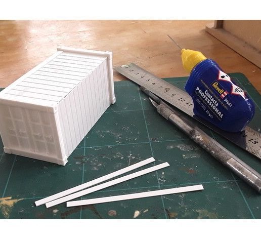 c46d7f45f75cbd2d9f0bd0befc9b9436_preview_featured.jpg Contentores marítimos de 28mm Kitset