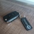 69448629-88db-412a-becb-8d99ae4c7eb0.jpeg Volkswagen key tag