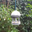 Gazebo Bird Feeder6.jpg Fichier STL Mangeoire à oiseaux style gazebo・Plan pour imprimante 3D à télécharger