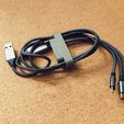 C4B6FD59-7F85-45D1-9AF9-73C441F74E62.jpg Multi USB Kabel, GIANAC 3 in 1 Cable holder, Micro Port, Apple Port, UBS C, Type-C port, USB A