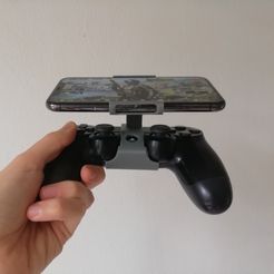 IMG_20210924_091756.jpg PS4 controller iPhone X holder