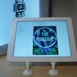 1-P1070337.JPG Archivo STL Giraffe Themed Tablet Holder (iPad)・Modelo para descargar e imprimir en 3D, ThePursuit
