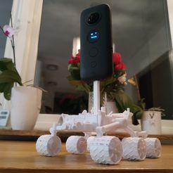 IMG_20190206_223323.jpg Free STL file Mars Curiosity Rover (1/4 screw) camera micro stand・3D printable model to download