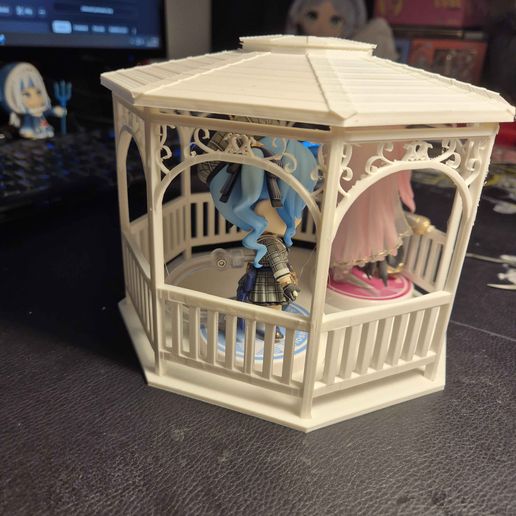 wwwwq.jpg Gazebo
