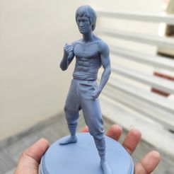 Bruce-lee-front.jpg Archivo 3D Bruce Lee Archivo 3d Print Ready・Design para impresora 3D para descargar