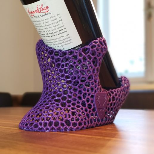 cool_close_up_3.jpg Isotope I Affichage du vin Voronoï