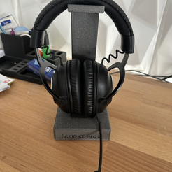 IMG_1364.png STL file Logitech G Pro X Headset Stand・3D print object to download