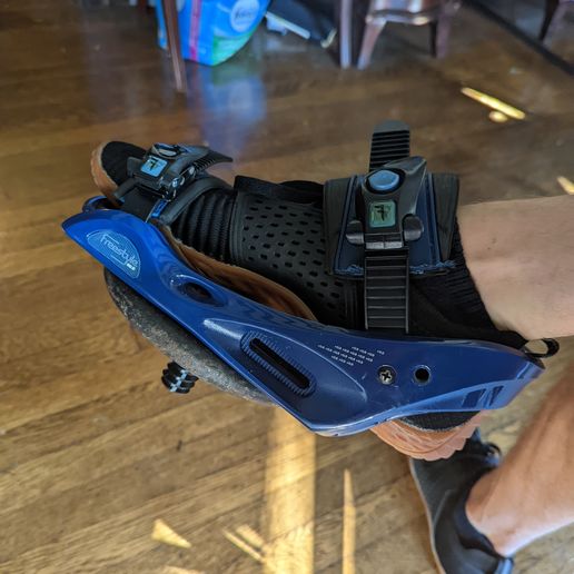 PXL_20220730_121812389.jpg DIY Leg weight for "knees over toes guy" exercises!