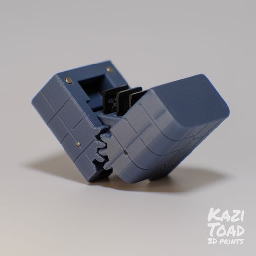 sd2.jpg STL file Micro geared cases: for micro SD cards and other tiny objects・3D printable design to download, KaziToad
