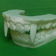 vampteethsample.jpg Free STL file Vampire Teeth Dental Model for Halloween (2 piece - No Supports)・3D printing template to download, ToaKamate