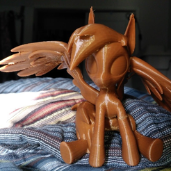 image.png Fichier STL gratuit poney Pégase assis・Objet imprimable en 3D à télécharger