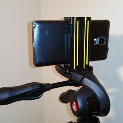 20170320_090406.jpg STL-Datei Smartphone-Klemme für Manfrotto 200 PL・Design für 3D-Drucker zum herunterladen