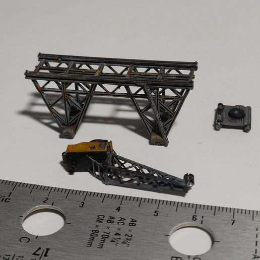 IMG_20250617_165453.jpg Cranes for 2-4mm wg and t-scale trains