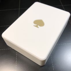 IMG_4089.jpg Free STL file Playing Card Box・3D printer model to download