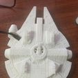 cfdf8674-ab4b-46a7-a5ed-119a6967790b.jpg Millennium Falcon phone charger