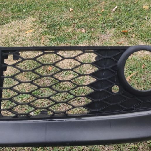 IMG-20231027-WA0032.jpg AUDI A4 B6 S-LINE / USP PARACHOQUES DELANTERO PARRILLA IZQUIERDA