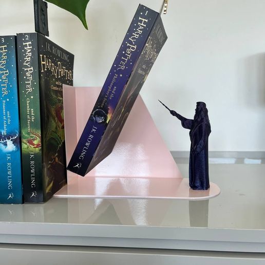 photo_2025-03-25_13-49-18-2.jpg Harry Potter - Floating Book Holder - Dumbledore