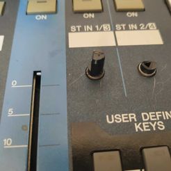 ad708df5-bca2-4b6d-b62a-81ec9d69a390.jpeg Yamaha 01V96 Effektknopf (und Knopfstift, falls gebrochen)