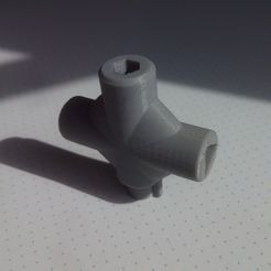 a00cdb26bf210c2d2bc4f015564d7ef5_display_large.jpg Free STL file Universal cabinet key・Object to download and to 3D print