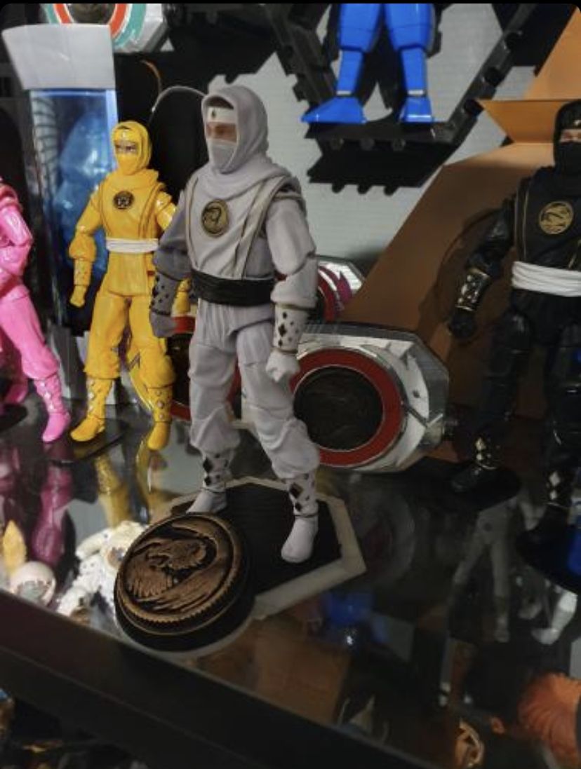 Fichier STL Power Rangers lightning collection Ninjetti Figuart stand ...