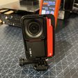 tempImage5o5ESI.jpg insta 360 one rs vertical support