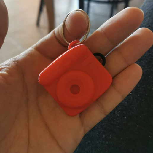 0e1d8fe6-a56a-4589-9a59-690b08fde1d2.png PORTA-CHAVES CÂMARA RETRATO