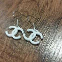 WhatsApp-Image-2022-10-05-at-21.45.26.jpeg STL-Datei Chanel-Ohrringe・3D-druckbare Vorlage zum herunterladen
