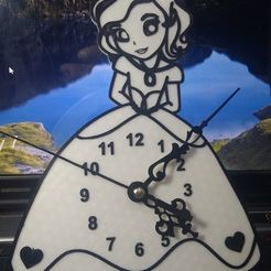 66307991_1260138980814565_9042719252754202624_n.jpg Free STL file Princess Sofia Clock , with two types of stand・Model to download and 3D print