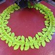 31ef0524c79f5db4bc32eb95235ae17f_display_large.jpg Maker Christmas wreath