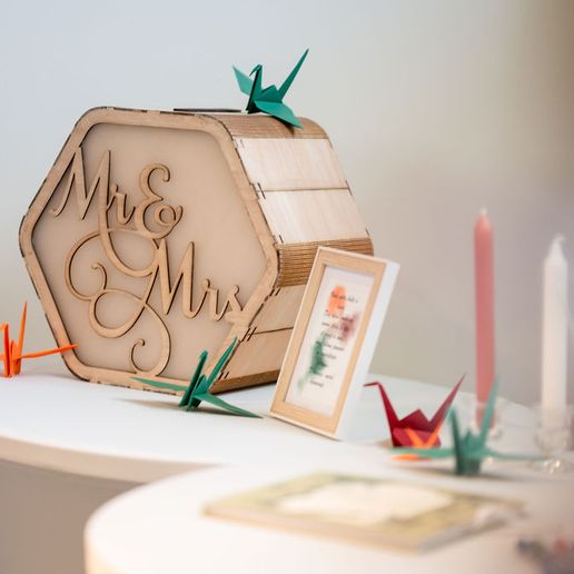 IMG_7966.jpg Urne de mariage – La boîte à bonheur (et à billets 💸)