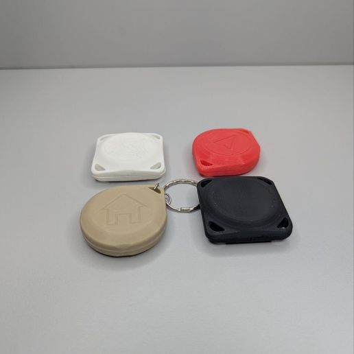 Minimal AirTag Keychain Case