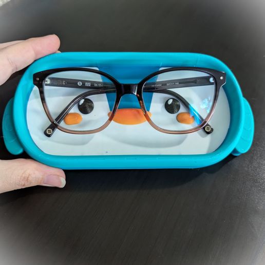 Penguin -Eyeglass/Trinket Holder - 3D model önizlemesi