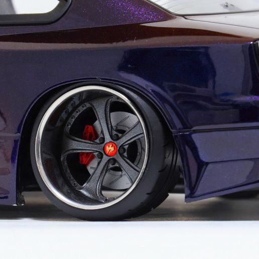 IMG_9373_1.jpg 1/24 SCALE WORK VS KF# 19"