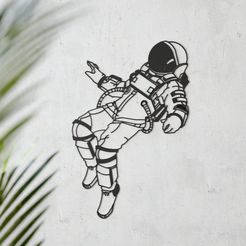 Plantes-2.jpg Astronaut wall decoration