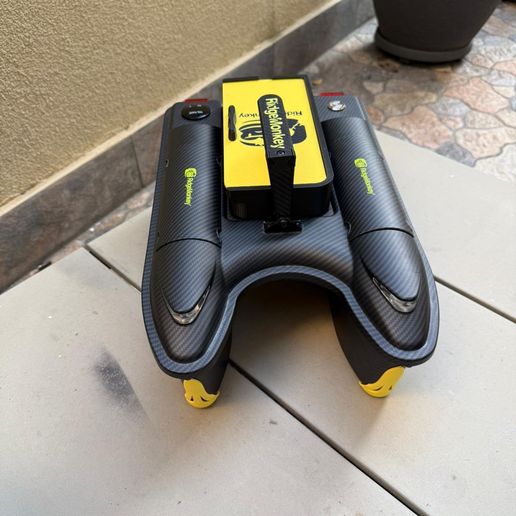 WhatsApp-Image-2026-04-16-at-18.24.01-1.jpeg Ridgemonkey hunter 750  riser/ PVA bag protection and accesories