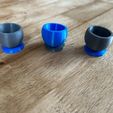 IMG_4335.jpg FLOWER POT WITH BASE