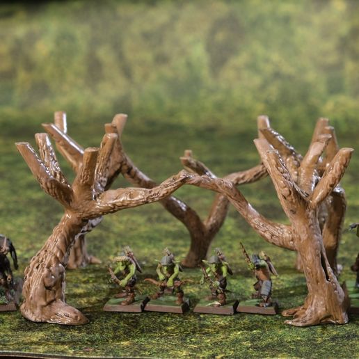 DSCF0601.jpg MADERAS CON COPAS DE ÁRBOL DESMONTABLES PARA TERRENO DE JUEGO DE MESA O ESCENOGRAFÍA