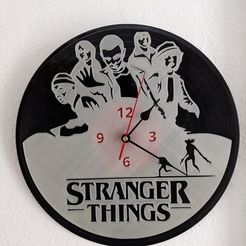 Reloj de cosas extrañas