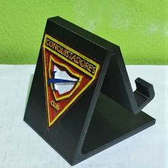q.jpeg Файл STL Подставка для мобильного телефона, конкистадоры・3D-печатный дизайн для загрузки