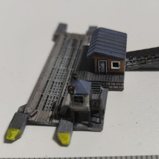 IMG_20250617_154825.jpg Silos for 2-4mm wg and t-scale trains