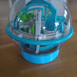 IMG_20221226_134637.jpg Free STL file Perplexus ball stand・Design to download and 3D print