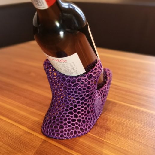 4_half_back_left.jpg Isotope I Affichage du vin Voronoï